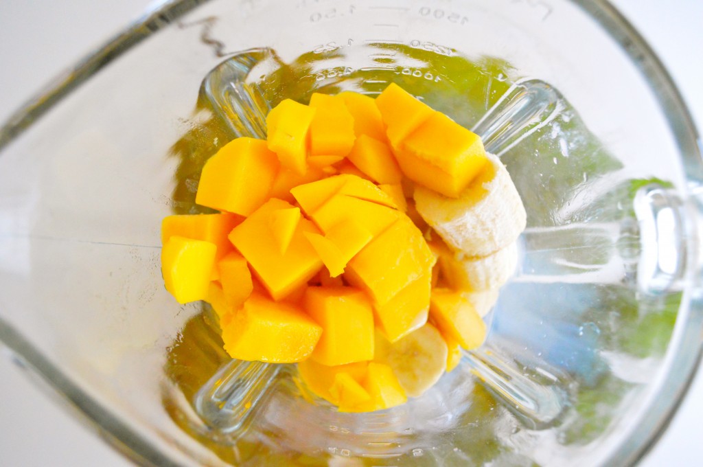 Mini-smoothies al lampone e mango